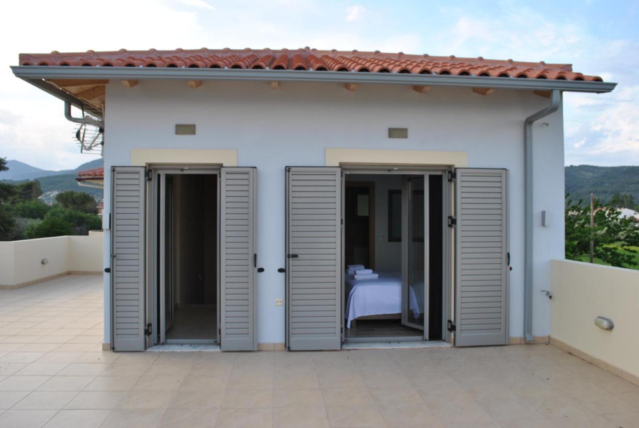 Artemis - Marina Apartments Evia Esterno foto